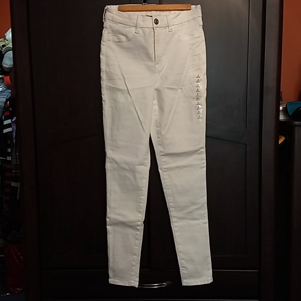 AE White Jeans